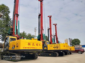 聯(lián)達(dá)樁機(jī) 大回轉(zhuǎn)平臺建筑機(jī)械履帶打樁機(jī)的特點(diǎn)與應(yīng)用