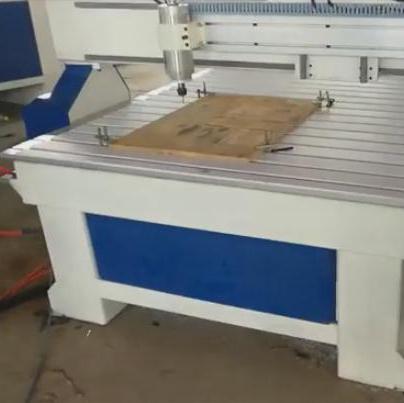 鋒銳達(dá) 鋒銳達(dá)雕刻機(jī)雕刻機(jī)批發(fā)佛山雕刻機(jī)雕刻機(jī)廠家